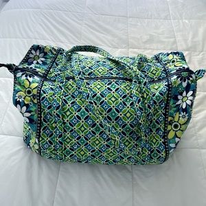 Vera Bradley Large Duffel - Daisy Daisy